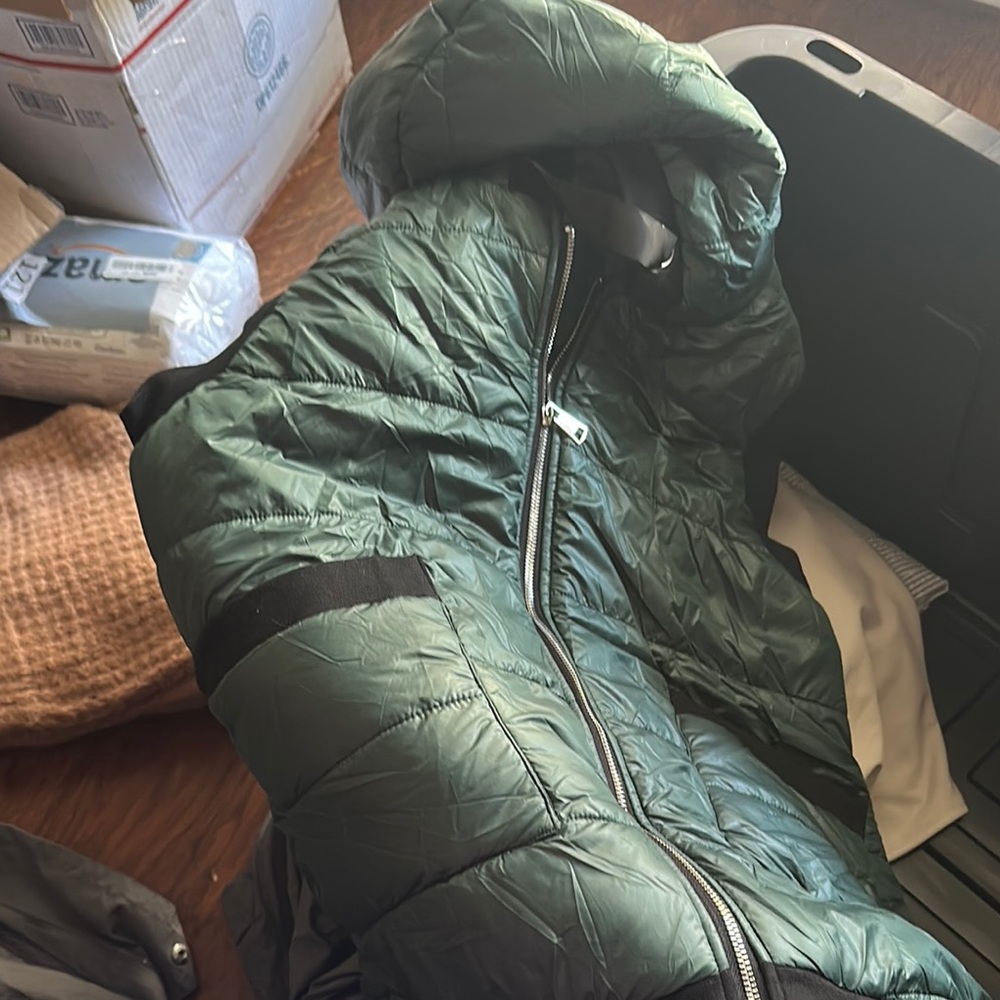 Women's Green Hooded Puffer Vest